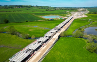 Aerial view of the Thame Valley Viaduct - image: HS2